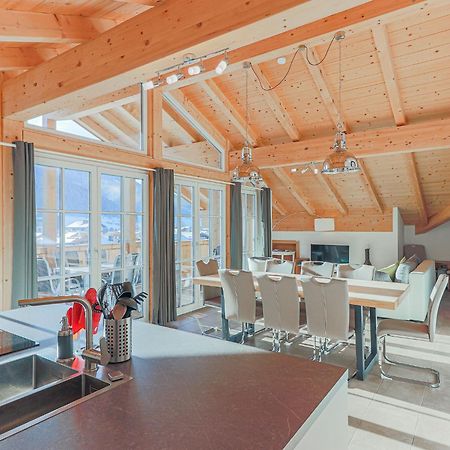 Apartamento Luxury Penthouse With Balcony Ski Storage Carport Lift Brixen im Thale Exterior foto