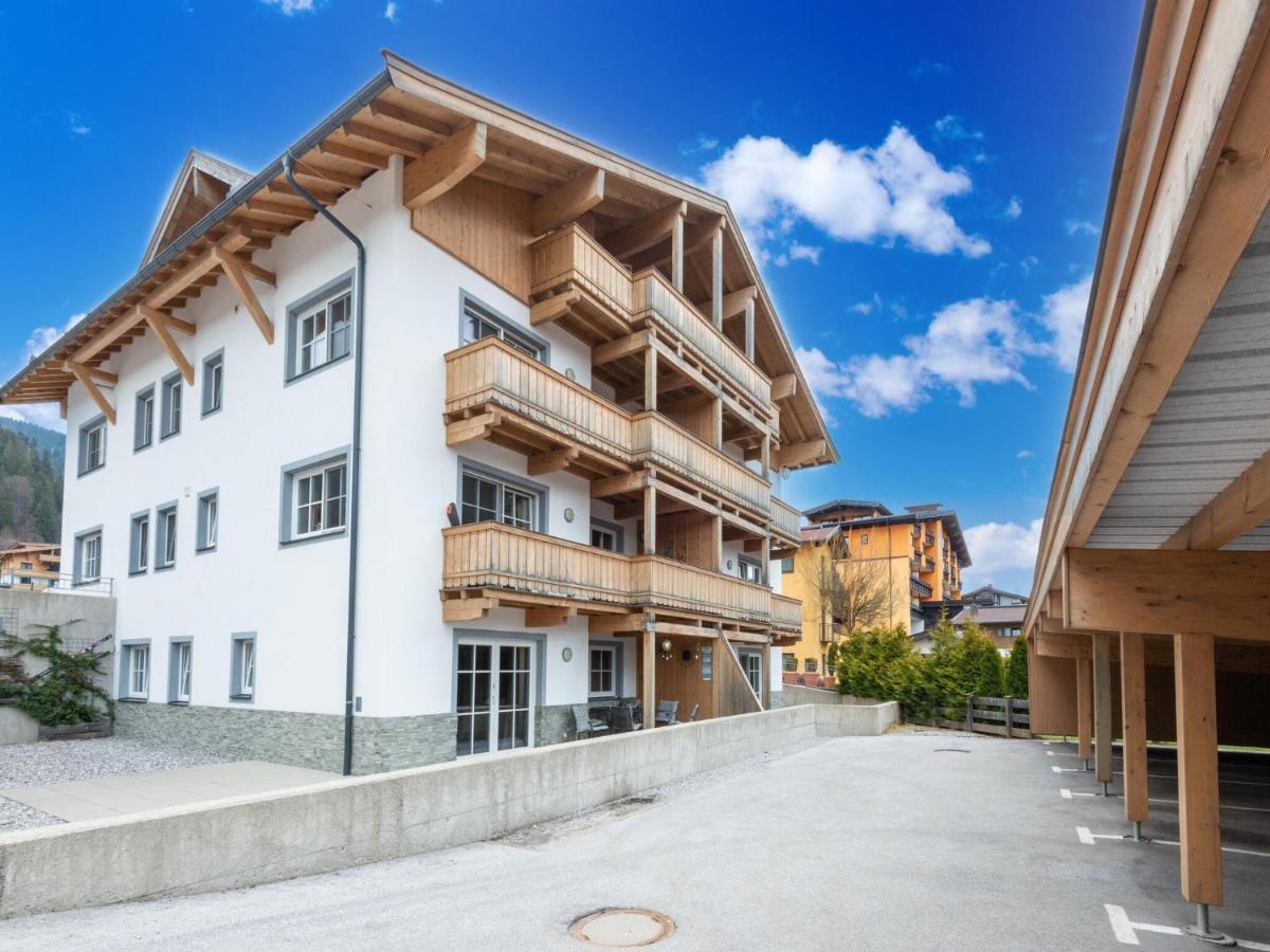 Apartamento Luxury Penthouse With Balcony Ski Storage Carport Lift Brixen im Thale Exterior foto