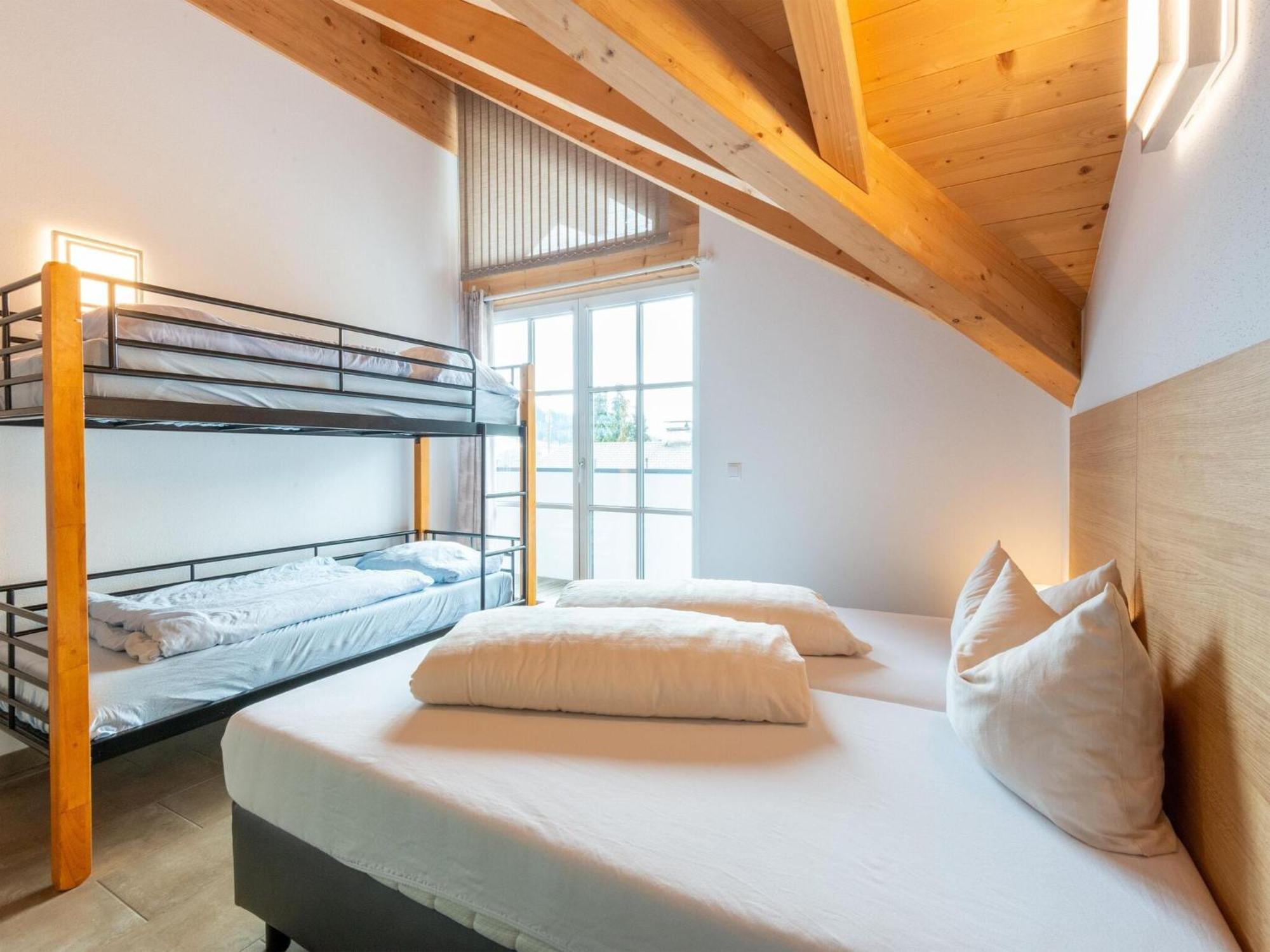 Apartamento Luxury Penthouse With Balcony Ski Storage Carport Lift Brixen im Thale Exterior foto