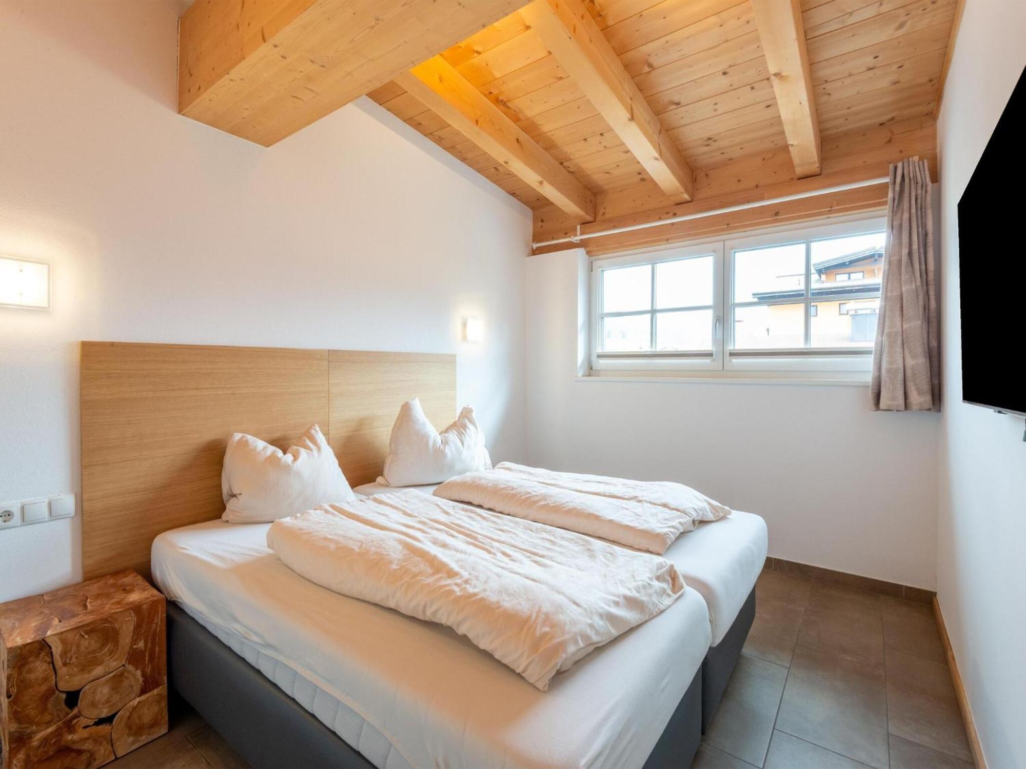 Apartamento Luxury Penthouse With Balcony Ski Storage Carport Lift Brixen im Thale Exterior foto